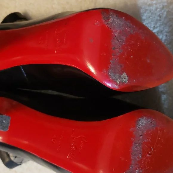 Christian Louboutin size 40 color Black leather 100% Authentic - Picture 10 of 17